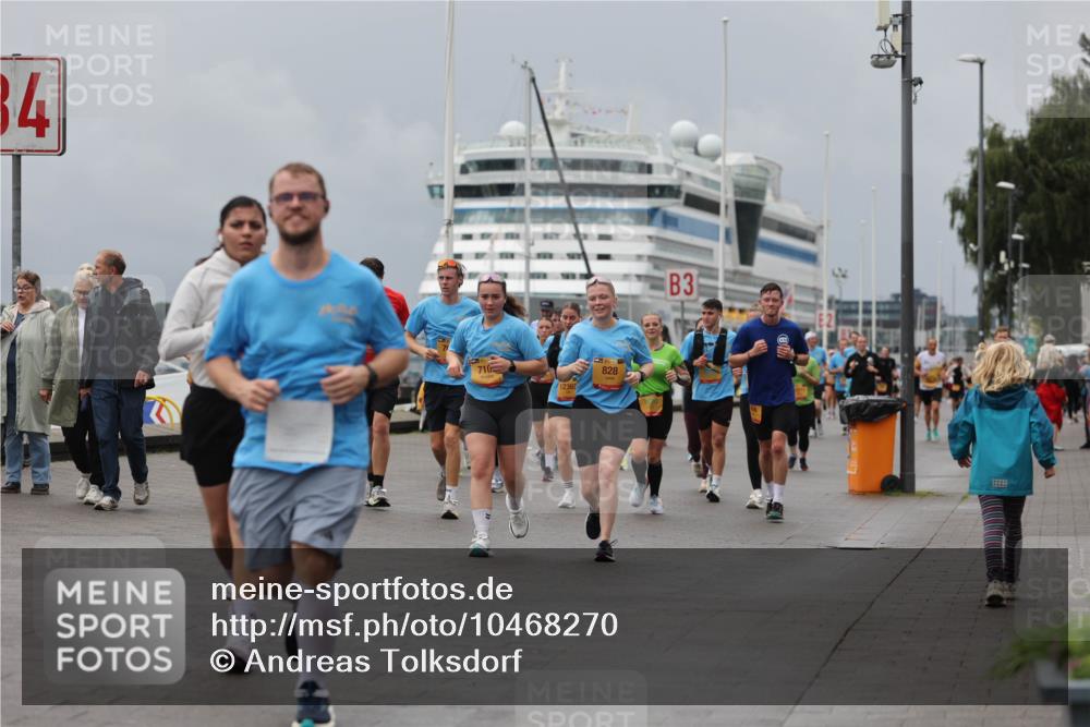 13.09.2026 - Kiel Lauf Andreas Tolksdorf http://msf.ph/oto/10468270 13.09.2026 12:08:34 Kiellinie 34, 710, 12365, 828, 3 meine-sportfotos.de