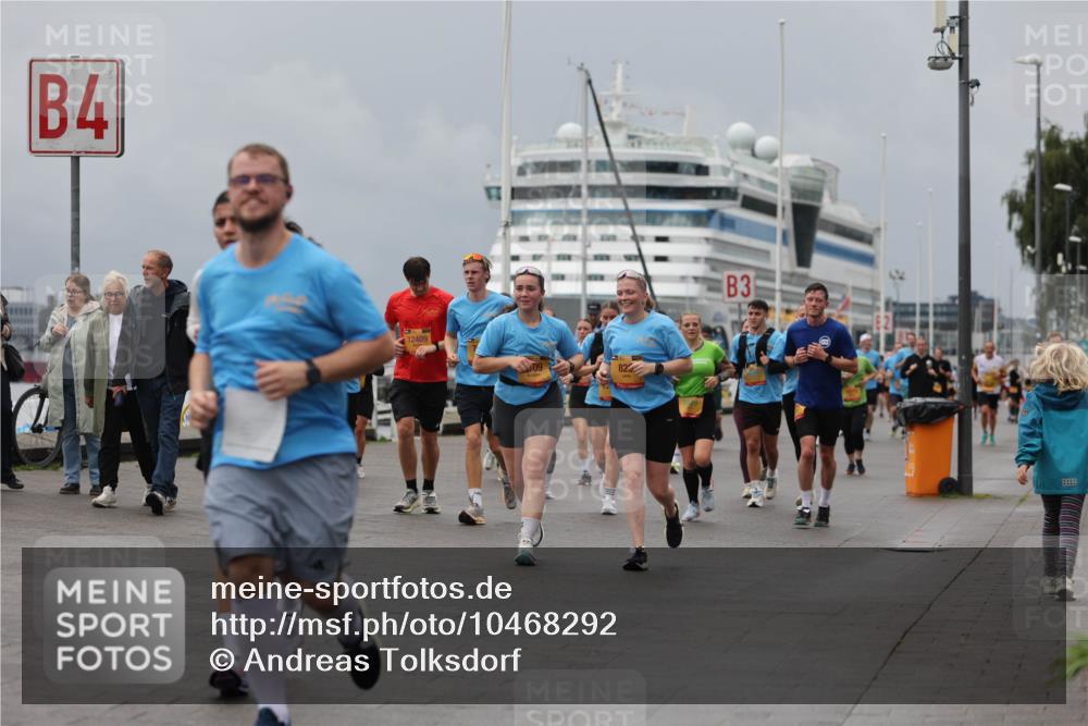 13.09.2026 - Kiel Lauf Andreas Tolksdorf http://msf.ph/oto/10468292 13.09.2026 12:08:34 Kiellinie 4, 12409, 09, 82, 3 meine-sportfotos.de