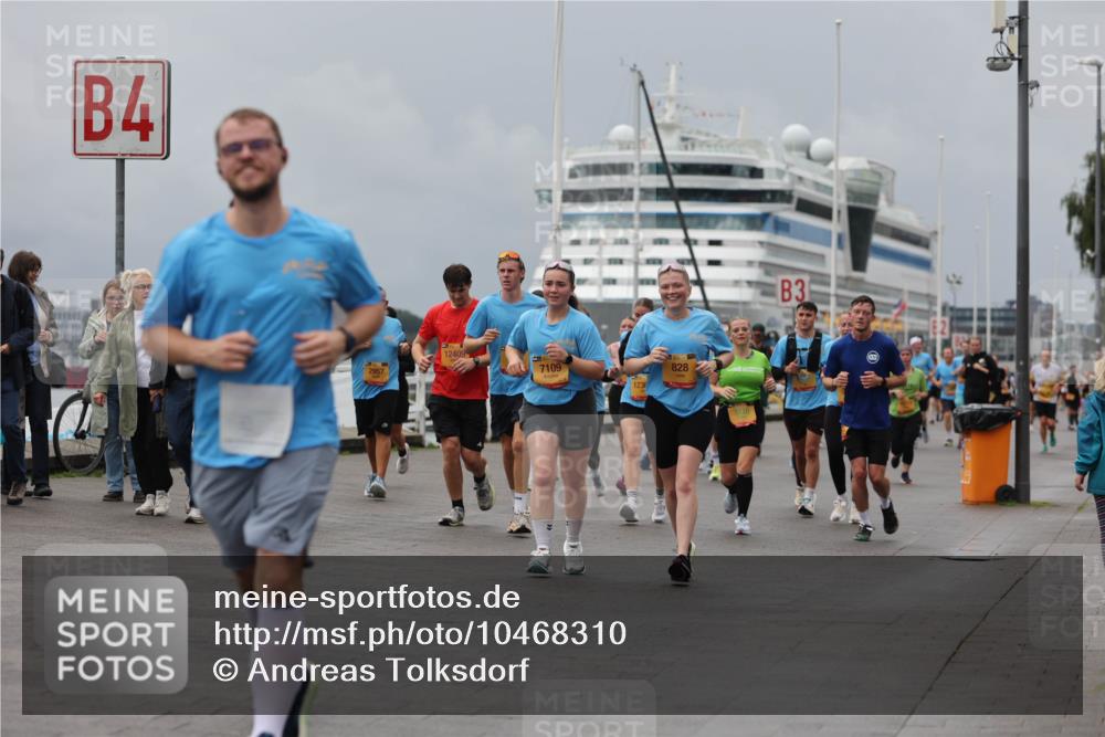 13.09.2026 - Kiel Lauf Andreas Tolksdorf http://msf.ph/oto/10468310 13.09.2026 12:08:34 Kiellinie 4, 2957, 12409, 7109, 1236, 828, 7810, 3 meine-sportfotos.de