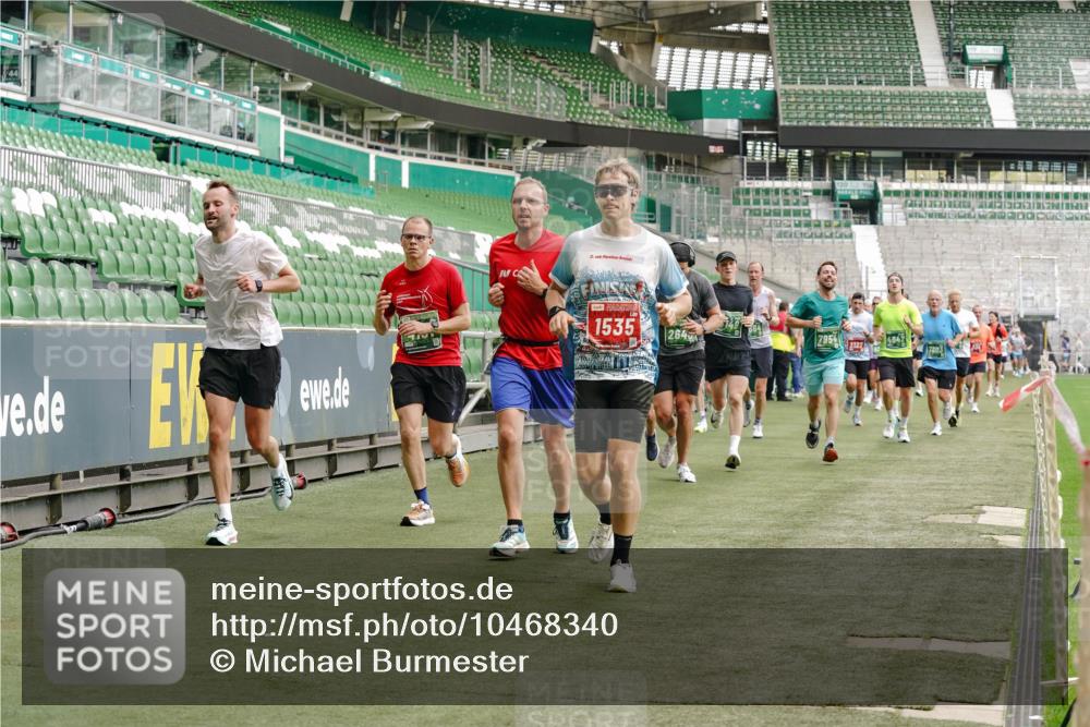 13.09.2026 - 21. swb-Marathon Bremen Michael Burmester http://msf.ph/oto/10468340 13.09.2026 12:57:37 Laufen im Stadion 141, 334, 431, 511, 672, 769, 776, 789, 790, 857, 876, 909, 948, 1010, 1119, 1130, 1191, 1199, 1254, 1281, 1535, 1601, 1642, 1647, 1752, 1809, 1881, 1900, 1933, 1972, 2001, 2040, 2046, 2051, 2075, 2324, 2343, 2371, 2397, 2402, 2423, 2425, 2473, 2493, 2535, 2634, 2640, 2671, 2761, 2812, 2903, 2904, 2948, 3051, 3078, 3138, 3148, 3182, 3186, 3202, 3319, 3338, 3348, 3450, 3458, 3514, 3534, 3560, 3634, 3655, 3685, 3690, 3695, 3760, 3813, 3866, 3933, 3939, 4101, 4316, 4319 meine-sportfotos.de