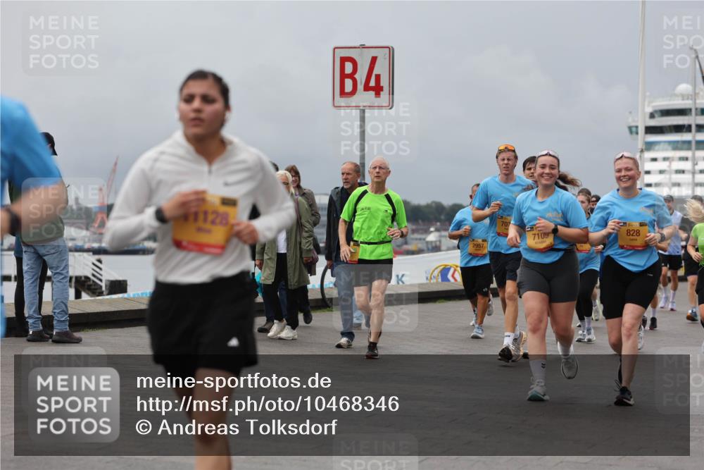 13.09.2026 - Kiel Lauf Andreas Tolksdorf http://msf.ph/oto/10468346 13.09.2026 12:08:36 Kiellinie 1128, 4, 2957, 707, 7109, 828 meine-sportfotos.de