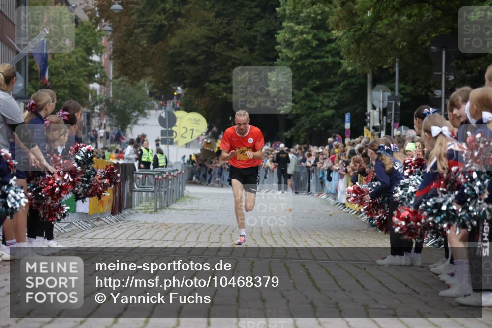 13.09.2026 - Kiel Lauf Yannick Fuchs http://msf.ph/oto/10468379 13.09.2026 10:18:54 Ziel 2539, 6604 meine-sportfotos.de