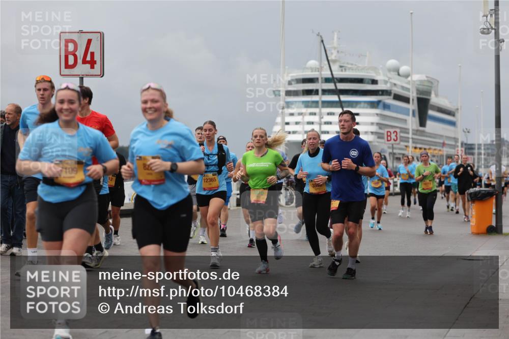 13.09.2026 - Kiel Lauf Andreas Tolksdorf http://msf.ph/oto/10468384 13.09.2026 12:08:38 Kiellinie 4, 109, 12365, 35, 10311 meine-sportfotos.de