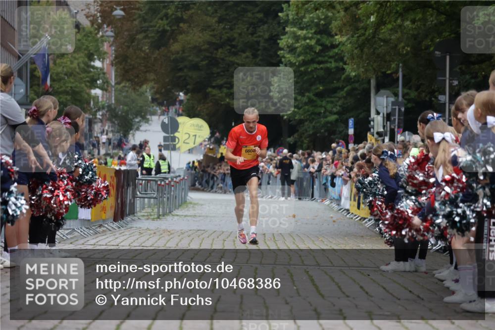 13.09.2026 - Kiel Lauf Yannick Fuchs http://msf.ph/oto/10468386 13.09.2026 10:18:55 Ziel 2539, 6604 meine-sportfotos.de