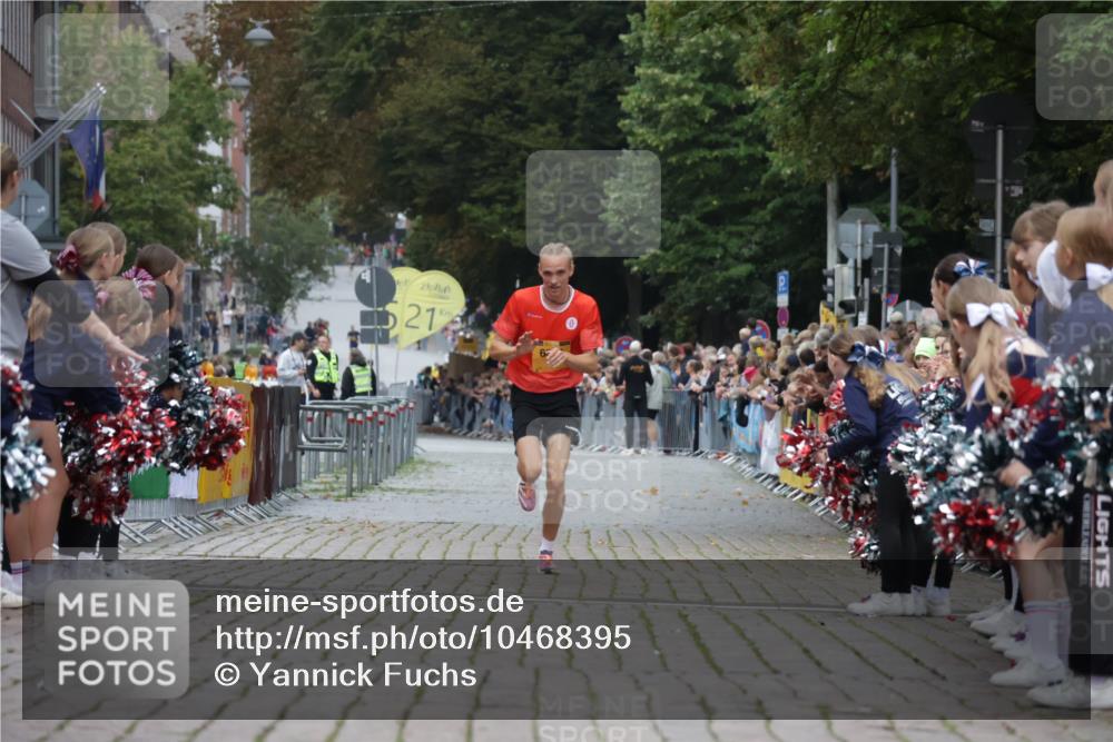 13.09.2026 - Kiel Lauf Yannick Fuchs http://msf.ph/oto/10468395 13.09.2026 10:18:55 Ziel 2539, 6604 meine-sportfotos.de