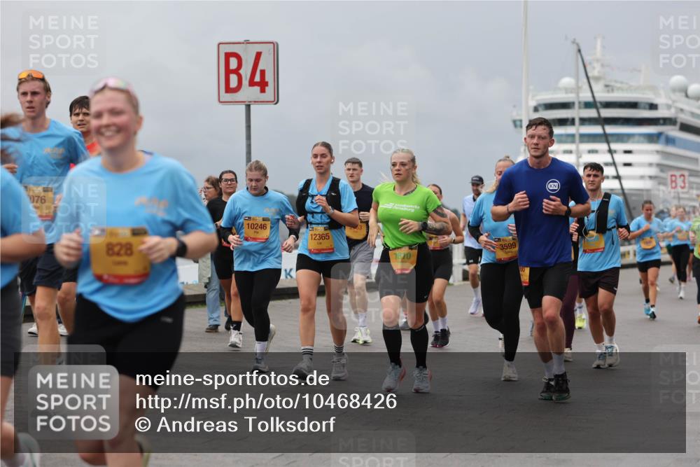 13.09.2026 - Kiel Lauf Andreas Tolksdorf http://msf.ph/oto/10468426 13.09.2026 12:08:39 Kiellinie 076, 828, 4, 10246, 12365, 7810, 3599, 100, 3 meine-sportfotos.de