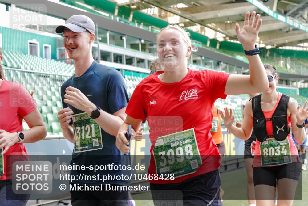 13.09.2026 - 21. swb-Marathon Bremen Michael Burmester http://msf.ph/oto/10468428 13.09.2026 13:13:48 Laufen im Stadion 118, 183, 270, 278, 349, 460, 514, 576, 600, 631, 695, 702, 768, 933, 950, 956, 1005, 1008, 1143, 1286, 1334, 1392, 1408, 1426, 1573, 1596, 1641, 1818, 1819, 1991, 2005, 2024, 2035, 2079, 2233, 2264, 2314, 2387, 2412, 2439, 2457, 2461, 2478, 2505, 2521, 2540, 2564, 2612, 2665, 2684, 2693, 2765, 2773, 2792, 2815, 2816, 2829, 2838, 2860, 2884, 2887, 2895, 2921, 2963, 2966, 2972, 2975, 2978, 3016, 3111, 3155, 3209, 3253, 3277, 3293, 3304, 3313, 3378, 3405, 3428, 3434, 3653, 3661 meine-sportfotos.de