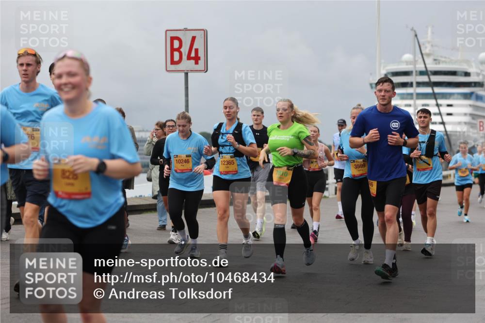 13.09.2026 - Kiel Lauf Andreas Tolksdorf http://msf.ph/oto/10468434 13.09.2026 12:08:39 Kiellinie 821, 4, 10246, 12365, 7810, 3599, 66 meine-sportfotos.de