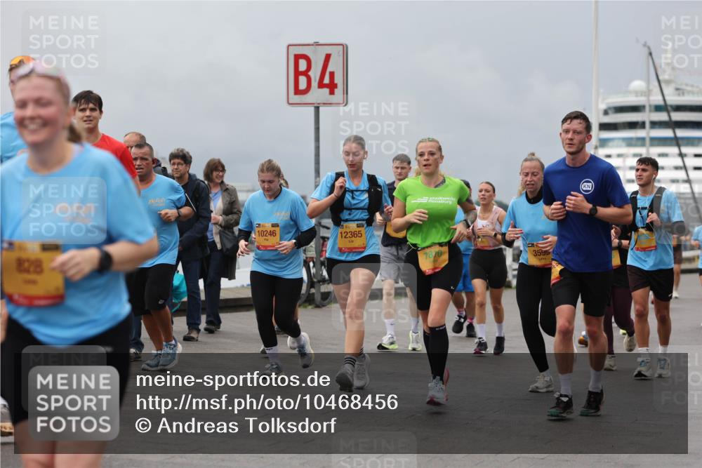 13.09.2026 - Kiel Lauf Andreas Tolksdorf http://msf.ph/oto/10468456 13.09.2026 12:08:39 Kiellinie 828, 39, 10246, 4, 39, 12365, 7870, 3595 meine-sportfotos.de