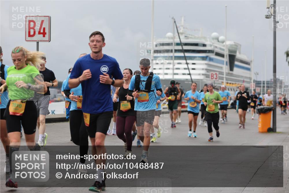 13.09.2026 - Kiel Lauf Andreas Tolksdorf http://msf.ph/oto/10468487 13.09.2026 12:08:40 Kiellinie 7810, 4, 8505, 3, 10311 meine-sportfotos.de