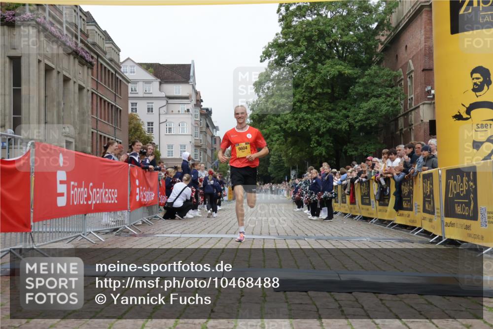 13.09.2026 - Kiel Lauf Yannick Fuchs http://msf.ph/oto/10468488 13.09.2026 10:19:00 Ziel 2539, 2539, 6604, 6604 meine-sportfotos.de