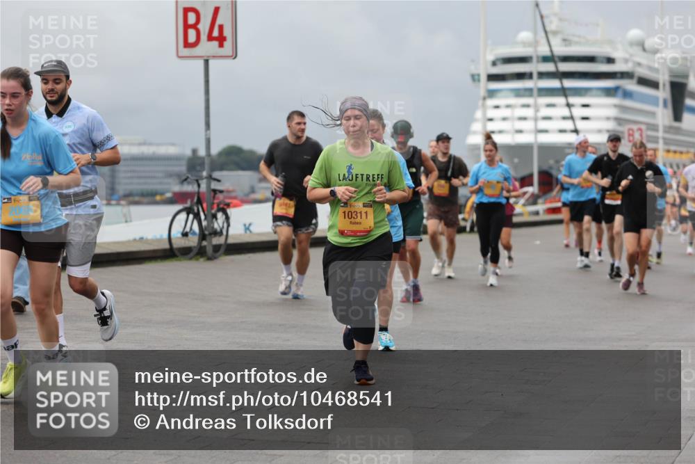13.09.2026 - Kiel Lauf Andreas Tolksdorf http://msf.ph/oto/10468541 13.09.2026 12:08:46 Kiellinie 4, 39, 2068, 4, 38, 10311 meine-sportfotos.de