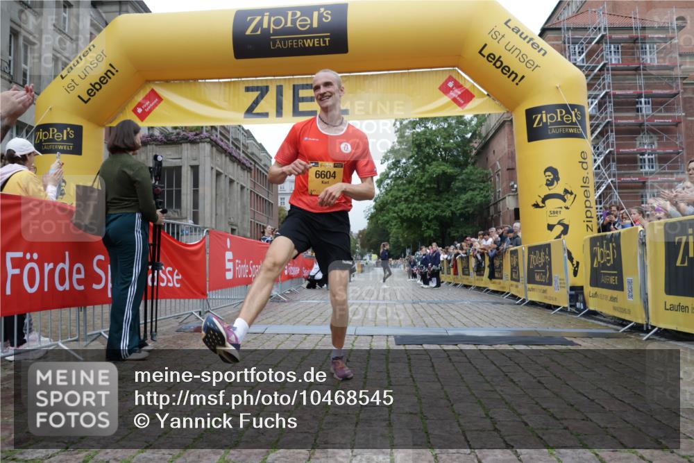 13.09.2026 - Kiel Lauf Yannick Fuchs http://msf.ph/oto/10468545 13.09.2026 10:19:02 Ziel 2539, 6604 meine-sportfotos.de