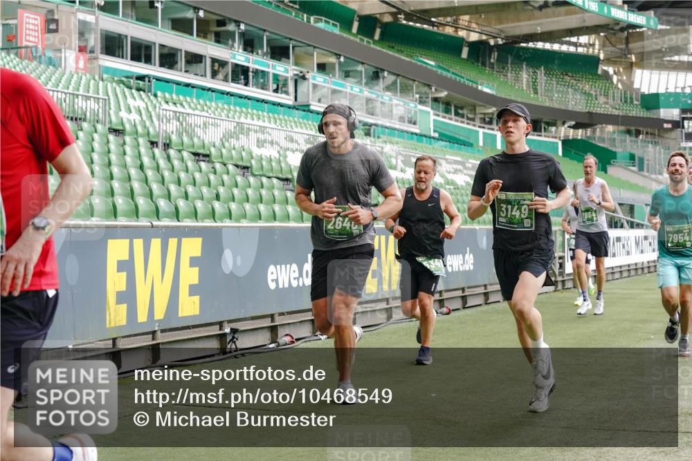 13.09.2026 - 21. swb-Marathon Bremen Michael Burmester http://msf.ph/oto/10468549 13.09.2026 12:57:41 Laufen im Stadion 141, 334, 431, 511, 672, 769, 776, 789, 790, 857, 876, 909, 948, 1010, 1119, 1130, 1191, 1199, 1254, 1281, 1535, 1601, 1642, 1647, 1752, 1809, 1881, 1900, 1931, 1933, 1972, 2001, 2040, 2046, 2051, 2075, 2324, 2343, 2371, 2397, 2402, 2423, 2425, 2473, 2493, 2634, 2640, 2671, 2761, 2771, 2812, 2903, 2904, 3051, 3078, 3138, 3148, 3182, 3186, 3202, 3319, 3338, 3450, 3458, 3514, 3534, 3560, 3634, 3655, 3685, 3690, 3695, 3760, 3813, 3866, 3933, 3939, 4101, 4316, 4319 meine-sportfotos.de