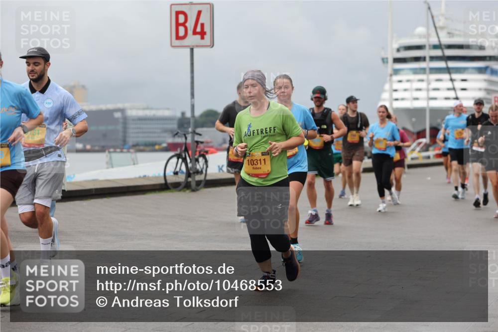 13.09.2026 - Kiel Lauf Andreas Tolksdorf http://msf.ph/oto/10468553 13.09.2026 12:08:46 Kiellinie 131, 4, 38, 10311 meine-sportfotos.de