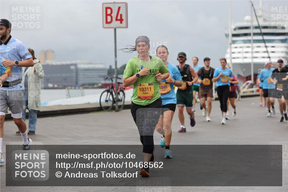 13.09.2026 - Kiel Lauf Andreas Tolksdorf http://msf.ph/oto/10468562 13.09.2026 12:08:46 Kiellinie 4, 38, 10311, 35, 1845 meine-sportfotos.de