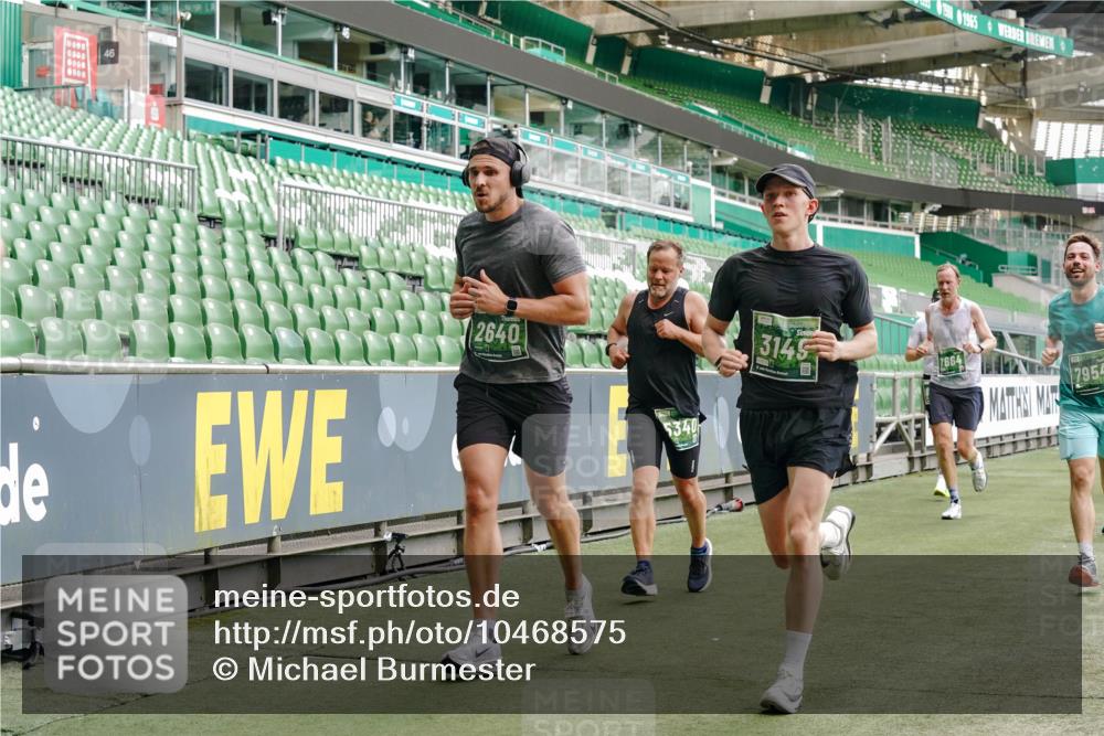 13.09.2026 - 21. swb-Marathon Bremen Michael Burmester http://msf.ph/oto/10468575 13.09.2026 12:57:41 Laufen im Stadion 141, 334, 431, 511, 672, 769, 776, 789, 790, 857, 876, 909, 948, 1010, 1119, 1130, 1191, 1199, 1254, 1281, 1535, 1601, 1642, 1647, 1752, 1809, 1881, 1900, 1931, 1933, 1972, 2001, 2040, 2046, 2051, 2075, 2324, 2343, 2371, 2397, 2402, 2423, 2425, 2473, 2493, 2634, 2640, 2671, 2761, 2771, 2812, 2903, 2904, 3051, 3078, 3138, 3148, 3182, 3186, 3202, 3319, 3338, 3450, 3458, 3514, 3534, 3560, 3634, 3655, 3685, 3690, 3695, 3760, 3813, 3866, 3933, 3939, 4101, 4316, 4319 meine-sportfotos.de