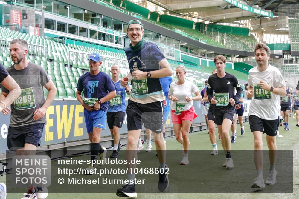 13.09.2026 - 21. swb-Marathon Bremen Michael Burmester http://msf.ph/oto/10468602 13.09.2026 13:13:51 Laufen im Stadion 118, 183, 270, 278, 349, 460, 514, 576, 600, 631, 695, 702, 768, 933, 950, 956, 1005, 1008, 1143, 1286, 1334, 1392, 1408, 1426, 1573, 1596, 1641, 1818, 1819, 1991, 2005, 2024, 2035, 2079, 2233, 2264, 2314, 2387, 2412, 2439, 2457, 2461, 2478, 2505, 2521, 2540, 2564, 2612, 2665, 2684, 2693, 2765, 2773, 2792, 2815, 2816, 2829, 2838, 2860, 2884, 2887, 2895, 2921, 2963, 2966, 2972, 2975, 2978, 3016, 3111, 3209, 3253, 3277, 3293, 3304, 3313, 3378, 3405, 3428, 3434, 3653, 3661 meine-sportfotos.de