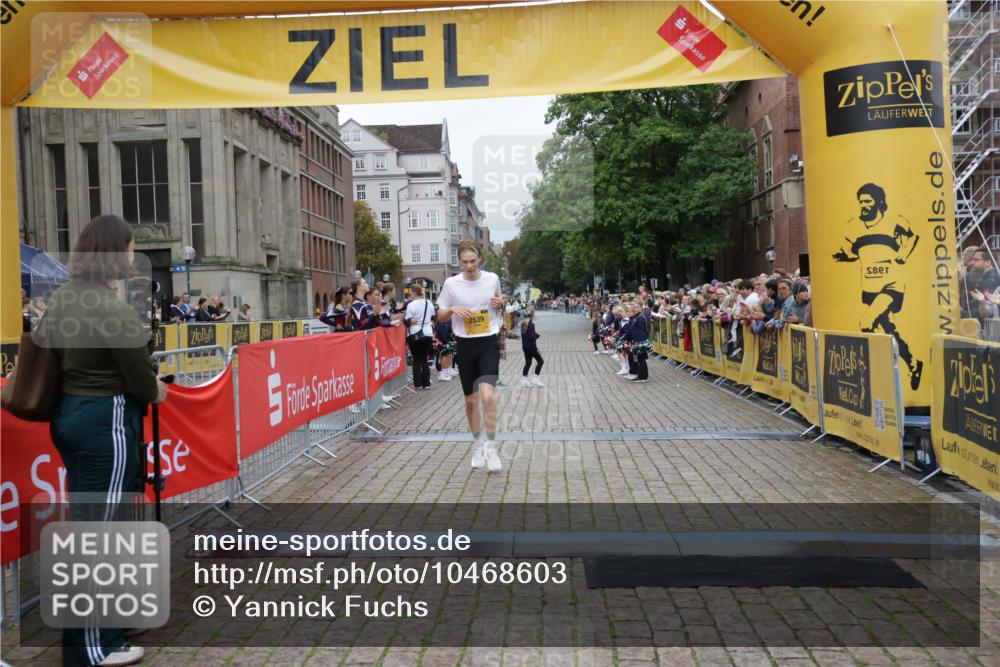 13.09.2026 - Kiel Lauf Yannick Fuchs http://msf.ph/oto/10468603 13.09.2026 10:19:25 Ziel 2539, 2539 meine-sportfotos.de