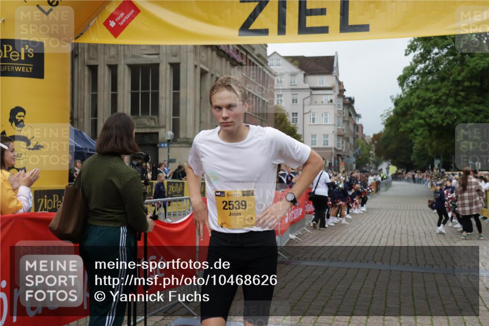 13.09.2026 - Kiel Lauf Yannick Fuchs http://msf.ph/oto/10468626 13.09.2026 10:19:27 Ziel 2539 meine-sportfotos.de