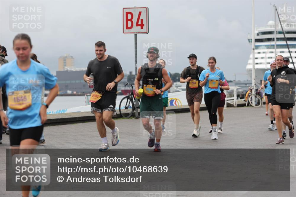 13.09.2026 - Kiel Lauf Andreas Tolksdorf http://msf.ph/oto/10468639 13.09.2026 12:08:48 Kiellinie 1845, 9441, 4, 1, 39, 794 meine-sportfotos.de