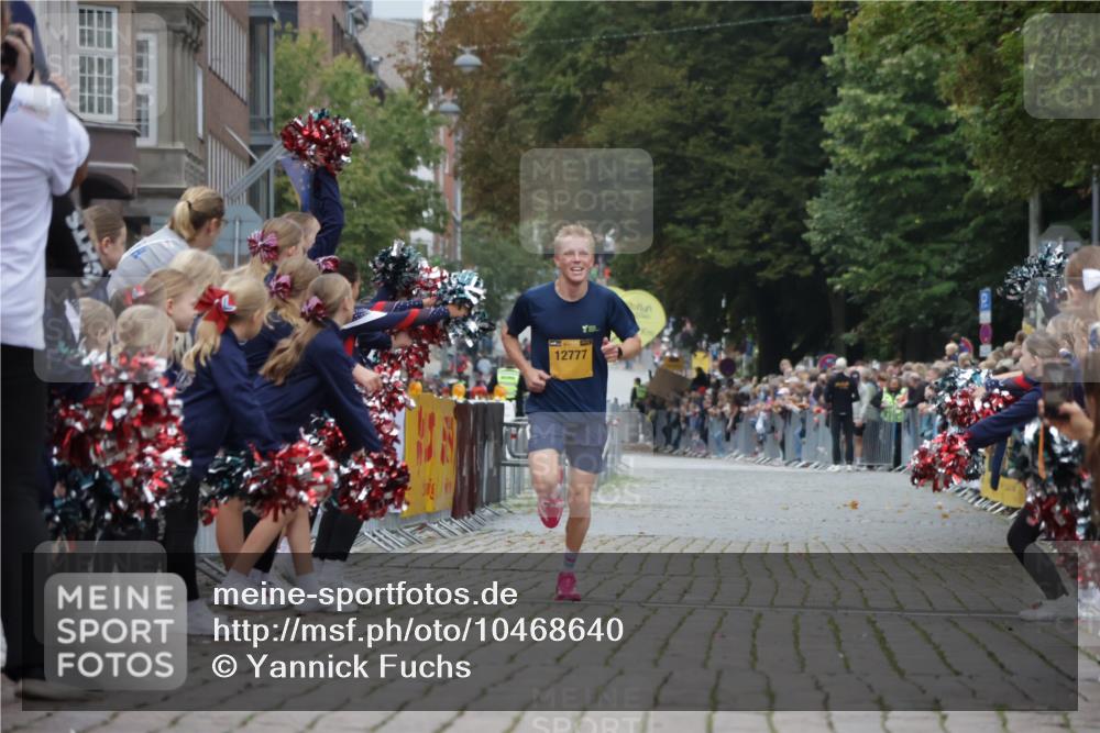 13.09.2026 - Kiel Lauf Yannick Fuchs http://msf.ph/oto/10468640 13.09.2026 10:19:47 Ziel 11615 meine-sportfotos.de