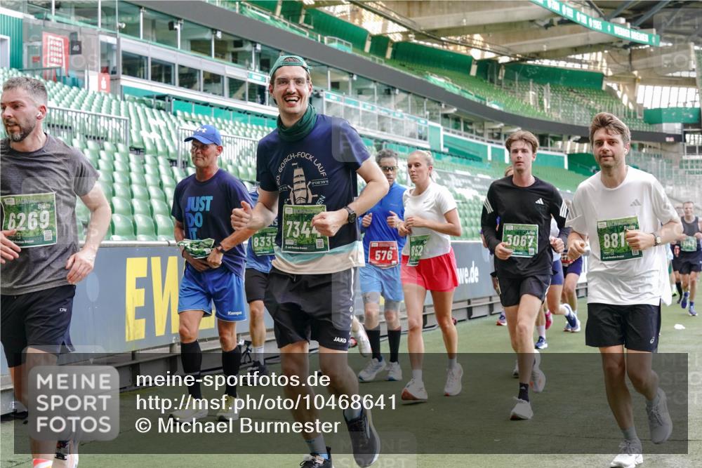 13.09.2026 - 21. swb-Marathon Bremen Michael Burmester http://msf.ph/oto/10468641 13.09.2026 13:13:51 Laufen im Stadion 118, 183, 270, 278, 349, 460, 514, 576, 600, 631, 695, 702, 768, 933, 950, 956, 1005, 1008, 1143, 1286, 1334, 1392, 1408, 1426, 1573, 1596, 1641, 1818, 1819, 1991, 2005, 2024, 2035, 2079, 2233, 2264, 2314, 2387, 2412, 2439, 2457, 2461, 2478, 2505, 2521, 2540, 2564, 2612, 2665, 2684, 2693, 2765, 2773, 2792, 2815, 2816, 2829, 2838, 2860, 2884, 2887, 2895, 2921, 2963, 2966, 2972, 2975, 2978, 3016, 3111, 3209, 3253, 3277, 3293, 3304, 3313, 3378, 3405, 3428, 3434, 3653, 3661 meine-sportfotos.de