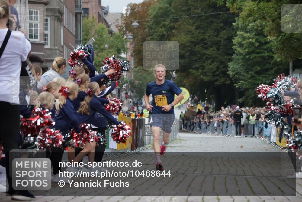 13.09.2026 - Kiel Lauf Yannick Fuchs http://msf.ph/oto/10468644 13.09.2026 10:19:47 Ziel 11615 meine-sportfotos.de
