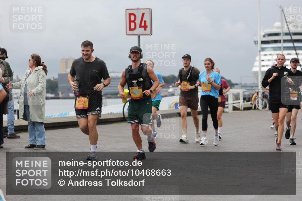 13.09.2026 - Kiel Lauf Andreas Tolksdorf http://msf.ph/oto/10468663 13.09.2026 12:08:49 Kiellinie 9441, 4, 794 meine-sportfotos.de