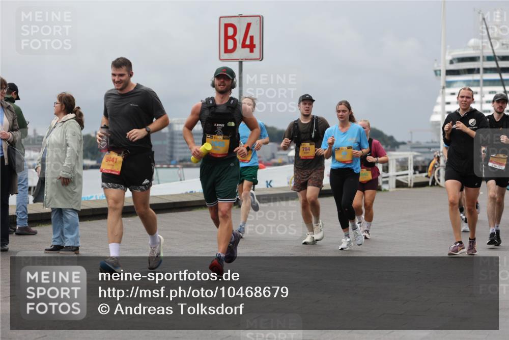 13.09.2026 - Kiel Lauf Andreas Tolksdorf http://msf.ph/oto/10468679 13.09.2026 12:08:49 Kiellinie 9441, 4, 794, 945 meine-sportfotos.de