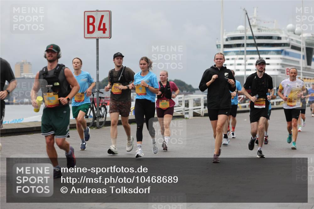 13.09.2026 - Kiel Lauf Andreas Tolksdorf http://msf.ph/oto/10468689 13.09.2026 12:08:50 Kiellinie 1135, 4, 794, 4203, 8945 meine-sportfotos.de