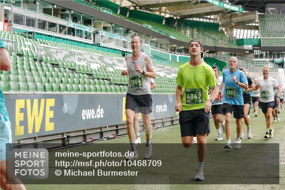13.09.2026 - 21. swb-Marathon Bremen Michael Burmester http://msf.ph/oto/10468709 13.09.2026 12:57:44 Laufen im Stadion 141, 148, 334, 431, 511, 672, 769, 776, 789, 790, 857, 876, 909, 948, 1010, 1119, 1130, 1191, 1199, 1254, 1281, 1535, 1601, 1642, 1647, 1752, 1809, 1881, 1900, 1931, 1933, 1972, 2001, 2040, 2046, 2051, 2075, 2324, 2343, 2371, 2397, 2402, 2423, 2425, 2473, 2493, 2634, 2640, 2671, 2761, 2771, 2812, 2903, 2904, 3051, 3078, 3138, 3148, 3182, 3186, 3319, 3338, 3450, 3458, 3514, 3534, 3560, 3634, 3655, 3685, 3690, 3695, 3760, 3813, 3866, 3933, 3939, 4101, 4316, 4319 meine-sportfotos.de