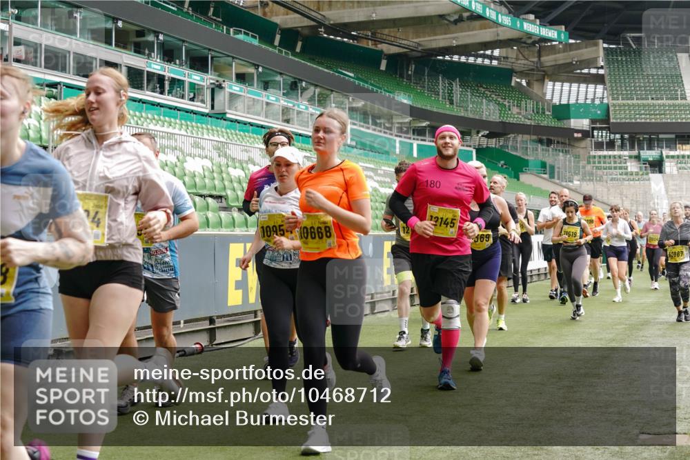 13.09.2026 - 21. swb-Marathon Bremen Michael Burmester http://msf.ph/oto/10468712 13.09.2026 10:36:08 Laufen im Stadion 10092, 10093, 10144, 10152, 10153, 10154, 10157, 10160, 10173, 10175, 10181, 10182, 10185, 10187, 10195, 10198, 10237, 10245, 10251, 10257, 10263, 10272, 10275, 10278, 10291, 10296, 10306, 10309, 10338, 10357, 10377, 10382, 10390, 10403, 10409, 10411, 10420, 10427, 10429, 10439, 10473, 10477, 10481, 10485, 10492, 10497, 10500, 10528, 10531, 10559, 10560, 10569, 10607, 10613, 10617, 10633, 10636, 10647, 10648, 10671, 10672, 10677, 10715, 10928 meine-sportfotos.de