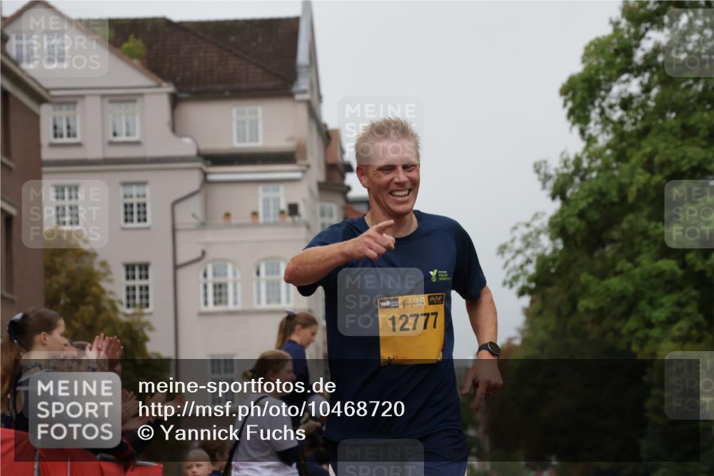 13.09.2026 - Kiel Lauf Yannick Fuchs http://msf.ph/oto/10468720 13.09.2026 10:19:52 Ziel 11615 meine-sportfotos.de