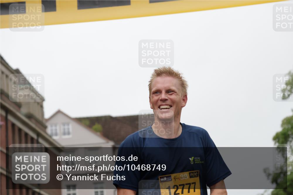 13.09.2026 - Kiel Lauf Yannick Fuchs http://msf.ph/oto/10468749 13.09.2026 10:19:53 Ziel 11615 meine-sportfotos.de