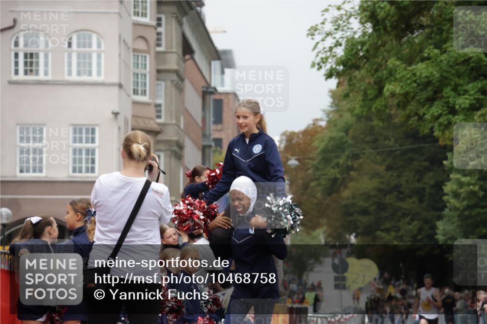 13.09.2026 - Kiel Lauf Yannick Fuchs http://msf.ph/oto/10468758 13.09.2026 10:20:15 Ziel 11615, 6049, 6584 meine-sportfotos.de