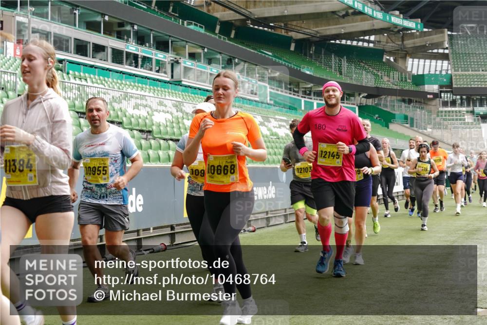 13.09.2026 - 21. swb-Marathon Bremen Michael Burmester http://msf.ph/oto/10468764 13.09.2026 10:36:08 Laufen im Stadion 10092, 10093, 10144, 10152, 10153, 10154, 10157, 10160, 10173, 10175, 10181, 10182, 10185, 10187, 10195, 10198, 10237, 10245, 10251, 10257, 10263, 10272, 10275, 10278, 10291, 10296, 10306, 10309, 10338, 10357, 10377, 10382, 10390, 10403, 10409, 10411, 10420, 10427, 10429, 10439, 10473, 10477, 10481, 10485, 10492, 10497, 10500, 10528, 10531, 10559, 10560, 10569, 10607, 10613, 10617, 10633, 10636, 10647, 10648, 10671, 10672, 10677, 10715, 10928 meine-sportfotos.de