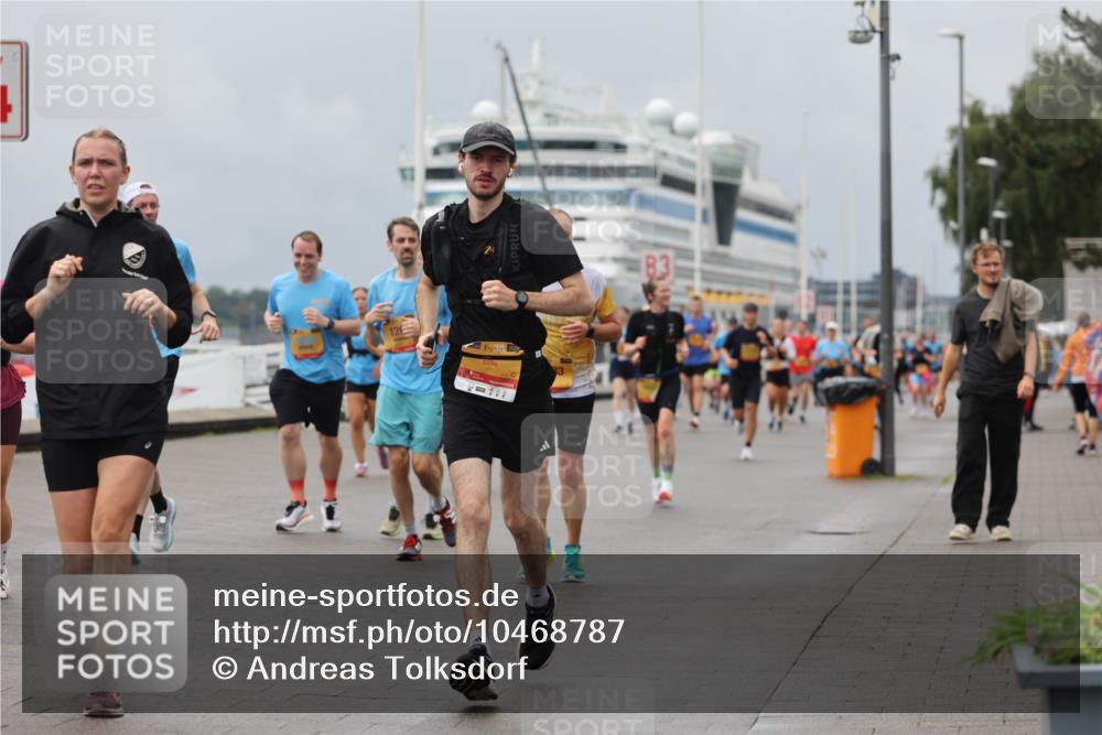13.09.2026 - Kiel Lauf Andreas Tolksdorf http://msf.ph/oto/10468787 13.09.2026 12:08:52 Kiellinie 1, 38, 83 meine-sportfotos.de