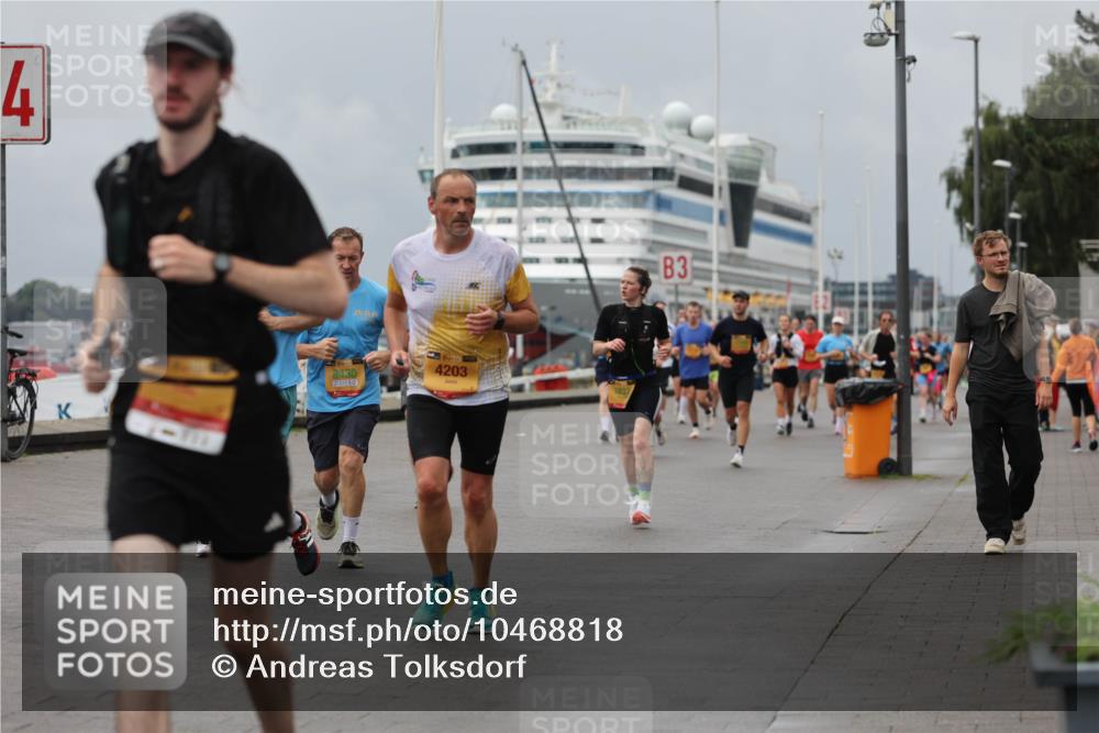13.09.2026 - Kiel Lauf Andreas Tolksdorf http://msf.ph/oto/10468818 13.09.2026 12:08:53 Kiellinie 4, 8430, 39, 4203, 3 meine-sportfotos.de