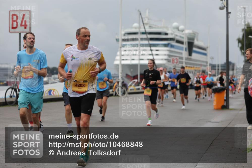 13.09.2026 - Kiel Lauf Andreas Tolksdorf http://msf.ph/oto/10468848 13.09.2026 12:08:55 Kiellinie 4, 120, 138, 4203, 83 meine-sportfotos.de