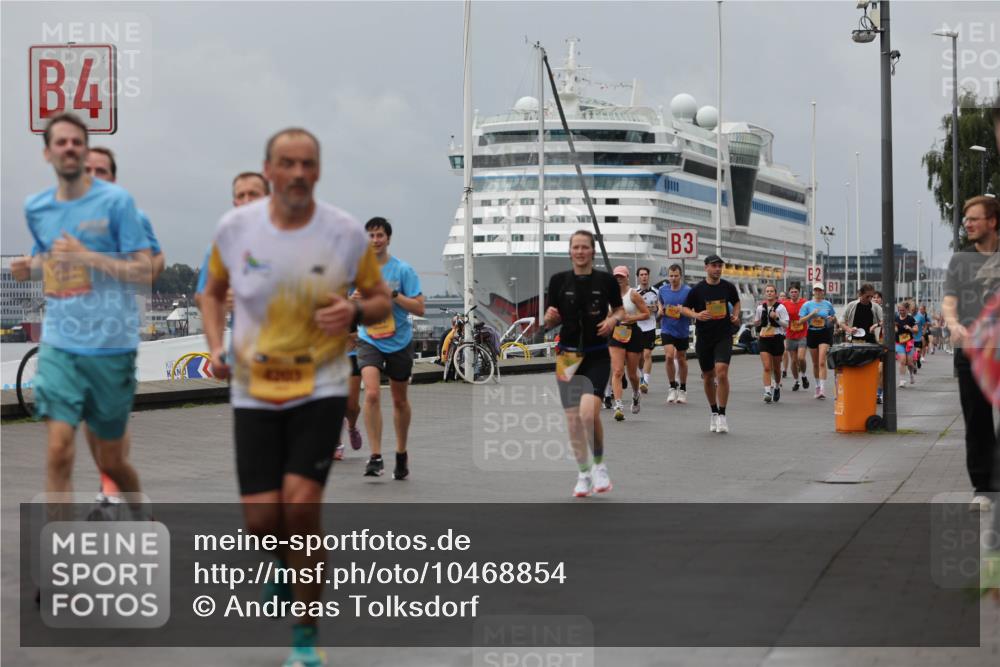 13.09.2026 - Kiel Lauf Andreas Tolksdorf http://msf.ph/oto/10468854 13.09.2026 12:08:55 Kiellinie 4, 3, 1 meine-sportfotos.de