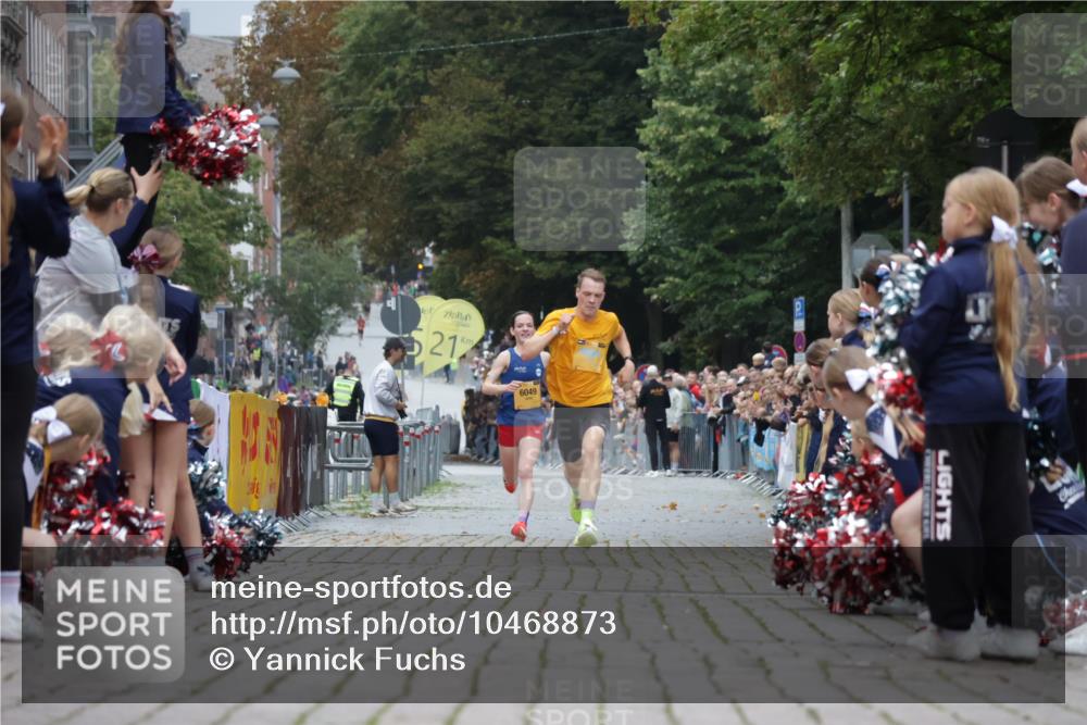 13.09.2026 - Kiel Lauf Yannick Fuchs http://msf.ph/oto/10468873 13.09.2026 10:20:56 Ziel 6049, 6584, 12149 meine-sportfotos.de
