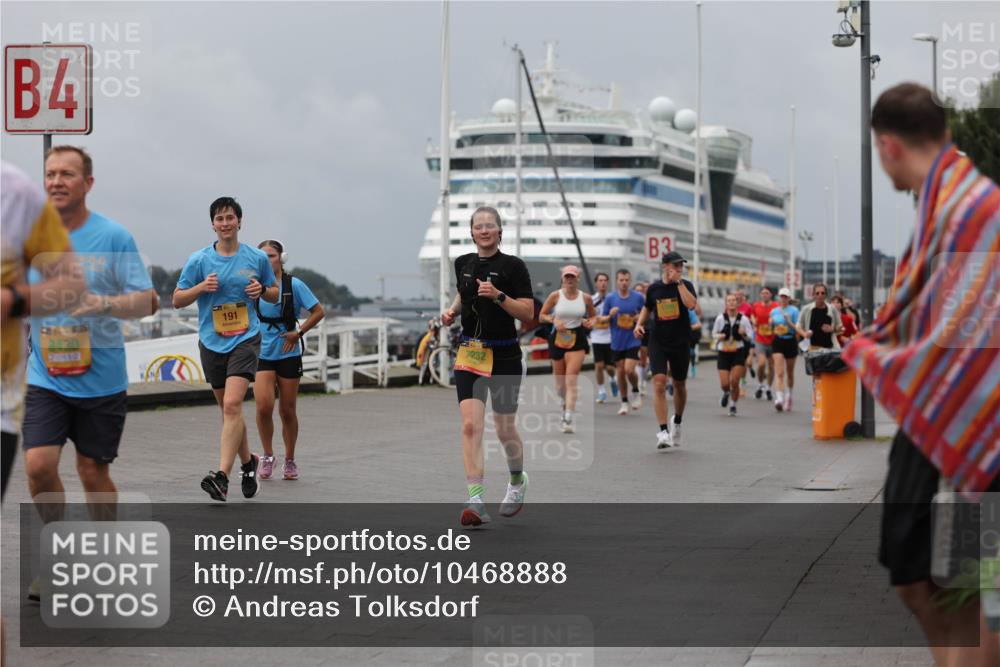 13.09.2026 - Kiel Lauf Andreas Tolksdorf http://msf.ph/oto/10468888 13.09.2026 12:08:56 Kiellinie 4, 3430, 516119, 191, 7232, 3 meine-sportfotos.de