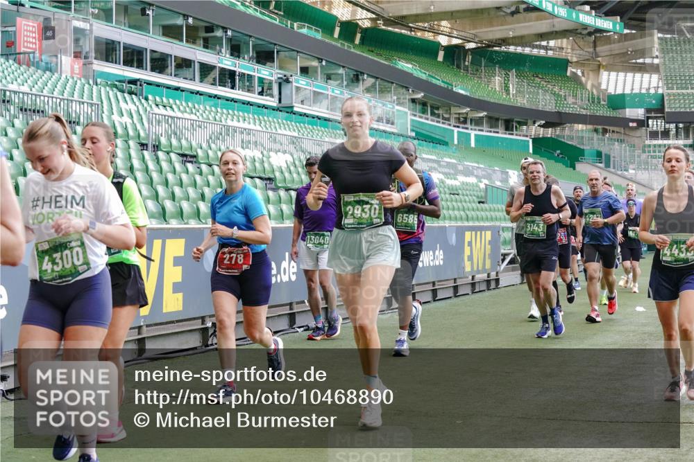 13.09.2026 - 21. swb-Marathon Bremen Michael Burmester http://msf.ph/oto/10468890 13.09.2026 13:13:55 Laufen im Stadion 183, 270, 278, 349, 460, 514, 576, 600, 631, 695, 702, 768, 933, 950, 956, 1005, 1008, 1143, 1286, 1392, 1408, 1426, 1573, 1596, 1641, 1818, 1819, 1991, 2005, 2024, 2035, 2079, 2233, 2264, 2314, 2387, 2412, 2439, 2457, 2461, 2478, 2505, 2521, 2540, 2564, 2612, 2665, 2684, 2693, 2765, 2773, 2792, 2815, 2816, 2829, 2838, 2860, 2884, 2887, 2895, 2921, 2963, 2966, 2972, 2975, 2978, 3016, 3111, 3209, 3253, 3277, 3293, 3304, 3313, 3378, 3405, 3428, 3434, 3653, 3661, 4080 meine-sportfotos.de