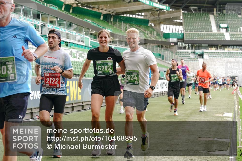13.09.2026 - 21. swb-Marathon Bremen Michael Burmester http://msf.ph/oto/10468895 13.09.2026 12:57:47 Laufen im Stadion 141, 148, 334, 431, 511, 672, 769, 776, 789, 790, 857, 876, 909, 1010, 1119, 1130, 1191, 1199, 1254, 1281, 1535, 1601, 1642, 1647, 1752, 1809, 1881, 1900, 1931, 1933, 1972, 2040, 2046, 2051, 2075, 2324, 2343, 2371, 2397, 2402, 2423, 2425, 2473, 2493, 2634, 2640, 2671, 2761, 2771, 2807, 2812, 2903, 2904, 3051, 3078, 3138, 3148, 3182, 3186, 3319, 3338, 3450, 3458, 3514, 3534, 3560, 3634, 3655, 3685, 3690, 3695, 3760, 3813, 3866, 3933, 3939, 4101, 4316, 4319 meine-sportfotos.de