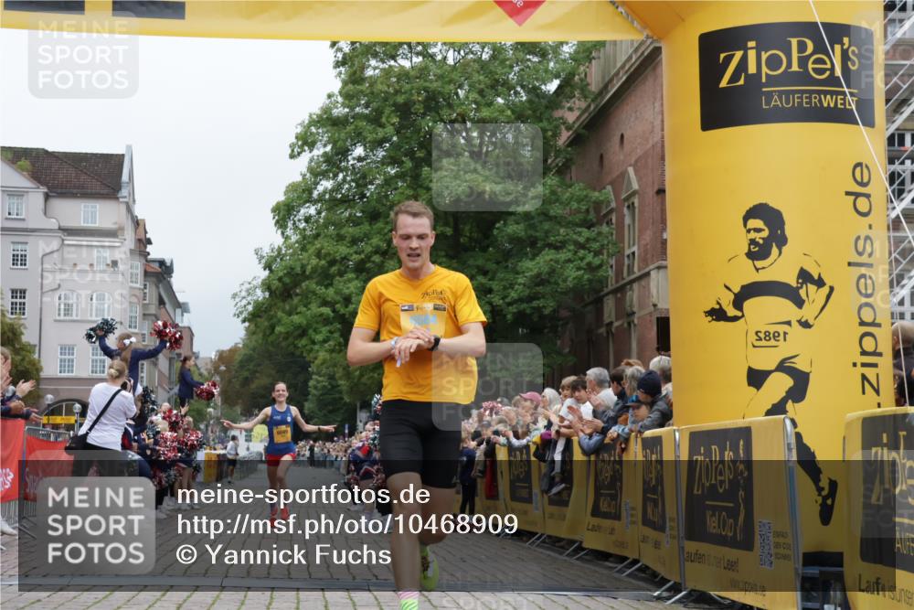 13.09.2026 - Kiel Lauf Yannick Fuchs http://msf.ph/oto/10468909 13.09.2026 10:21:01 Ziel 6049, 6584, 12149, 6049, 6584 meine-sportfotos.de