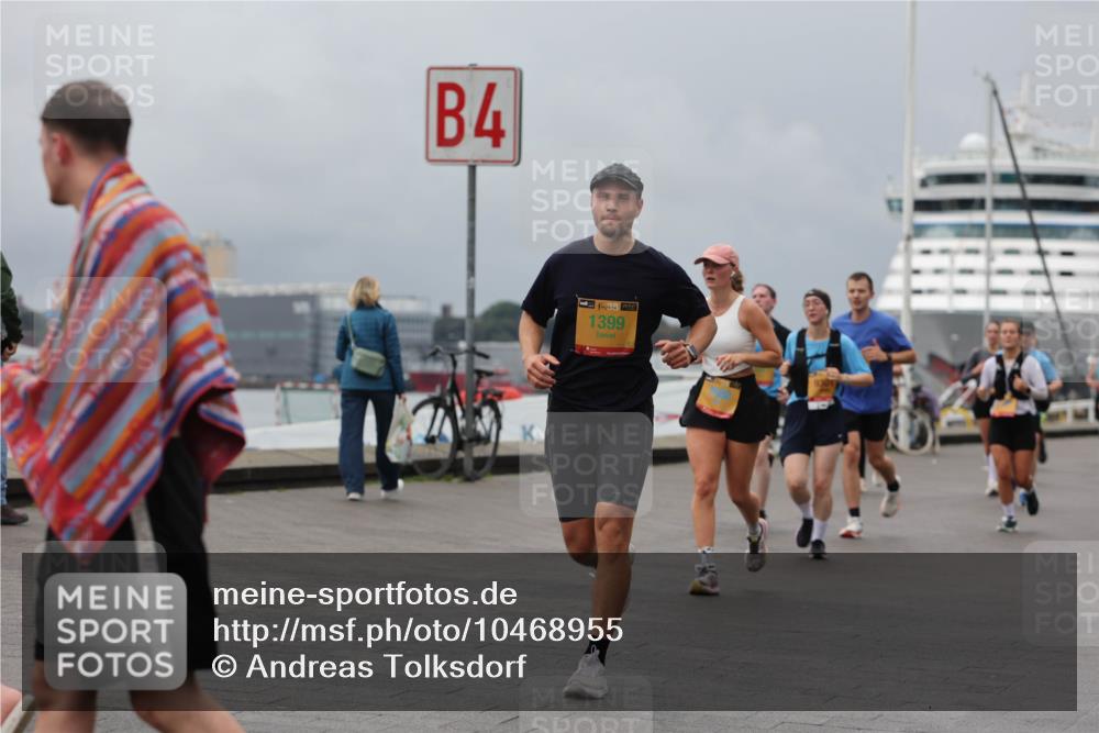 13.09.2026 - Kiel Lauf Andreas Tolksdorf http://msf.ph/oto/10468955 13.09.2026 12:09:02 Kiellinie 4, 38, 1399 meine-sportfotos.de