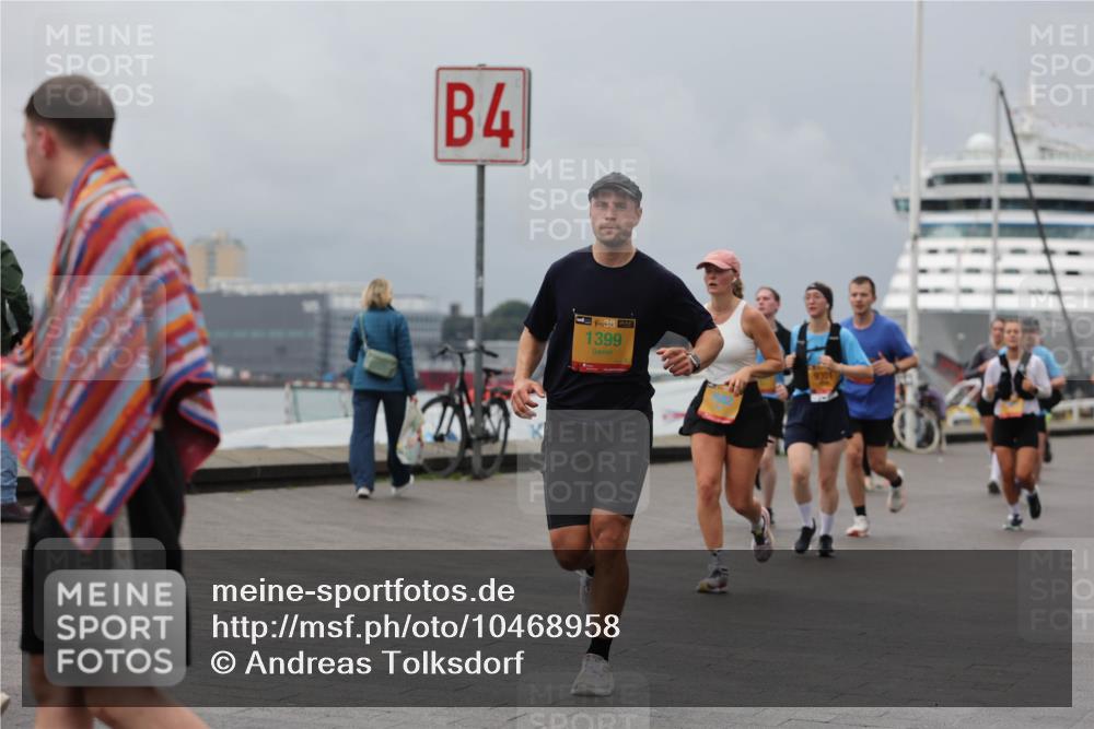 13.09.2026 - Kiel Lauf Andreas Tolksdorf http://msf.ph/oto/10468958 13.09.2026 12:09:02 Kiellinie 4, 38, 1399, 9301 meine-sportfotos.de