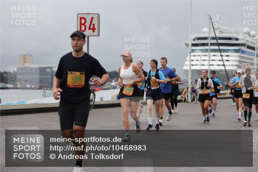 13.09.2026 - Kiel Lauf Andreas Tolksdorf http://msf.ph/oto/10468983 13.09.2026 12:09:03 Kiellinie 1399, 4, 9301, 3, 7113 meine-sportfotos.de