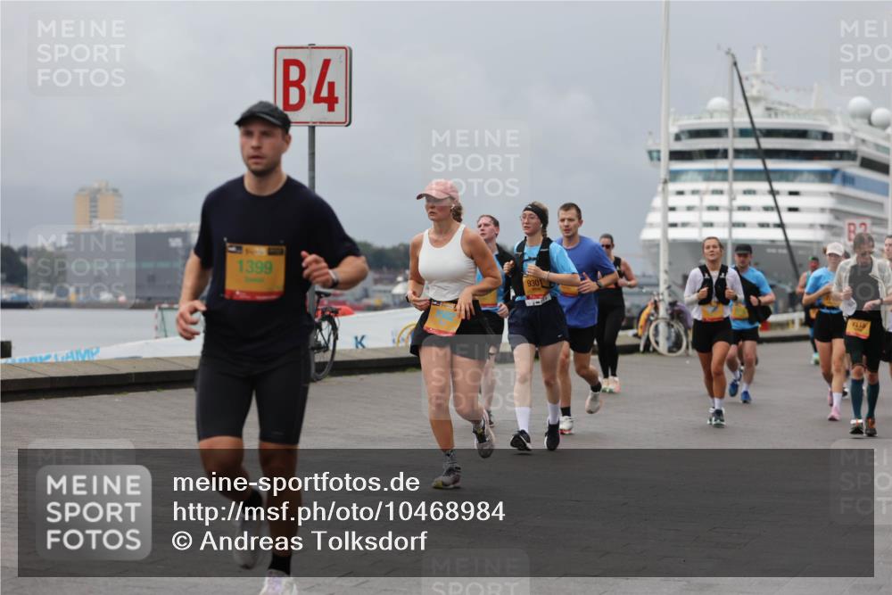 13.09.2026 - Kiel Lauf Andreas Tolksdorf http://msf.ph/oto/10468984 13.09.2026 12:09:03 Kiellinie 1399, 4, 9301, 3 meine-sportfotos.de